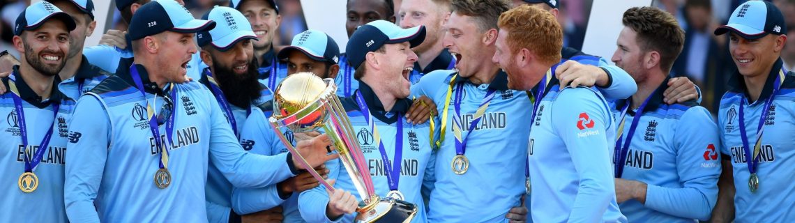 LONDON, ENGLAND - JULY 14: England Captain Eoin Morgan lifts the World Cup with the England team after victory for England during the Final of the ICC Cricket World Cup 2019 between New Zealand and England at Lord's Cricket Ground on July 14, 2019 in London, England. (Photo by Clive Mason/Getty Images)